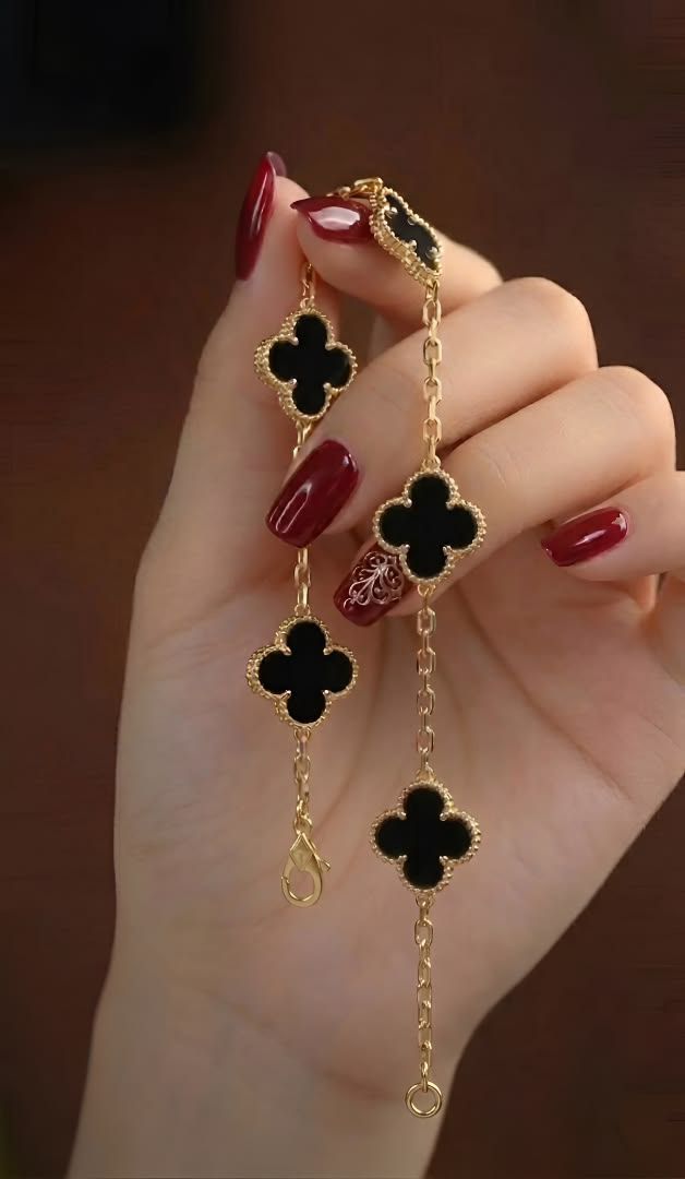 Image for Van Cleef 2-in-1 Reversible Bracelet